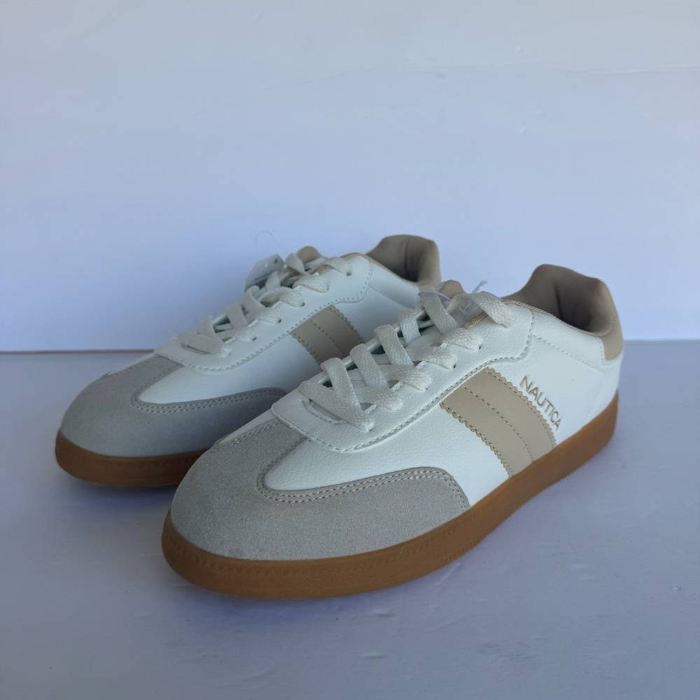 New Nautica Sneakers Women's size 9 Style ENE KW2767